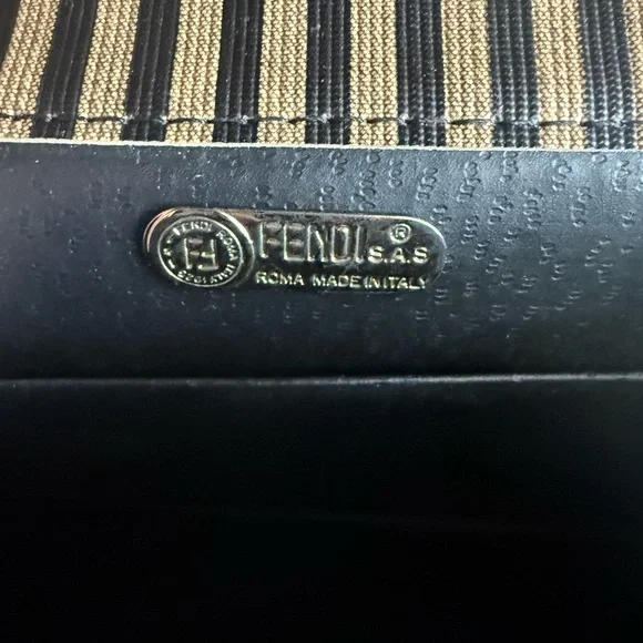 Beautiful Authentic Vintage Fendi Penguin Stripe Crossbody - Picture 12 of 16